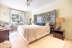 Photo 12- click for photo gallery